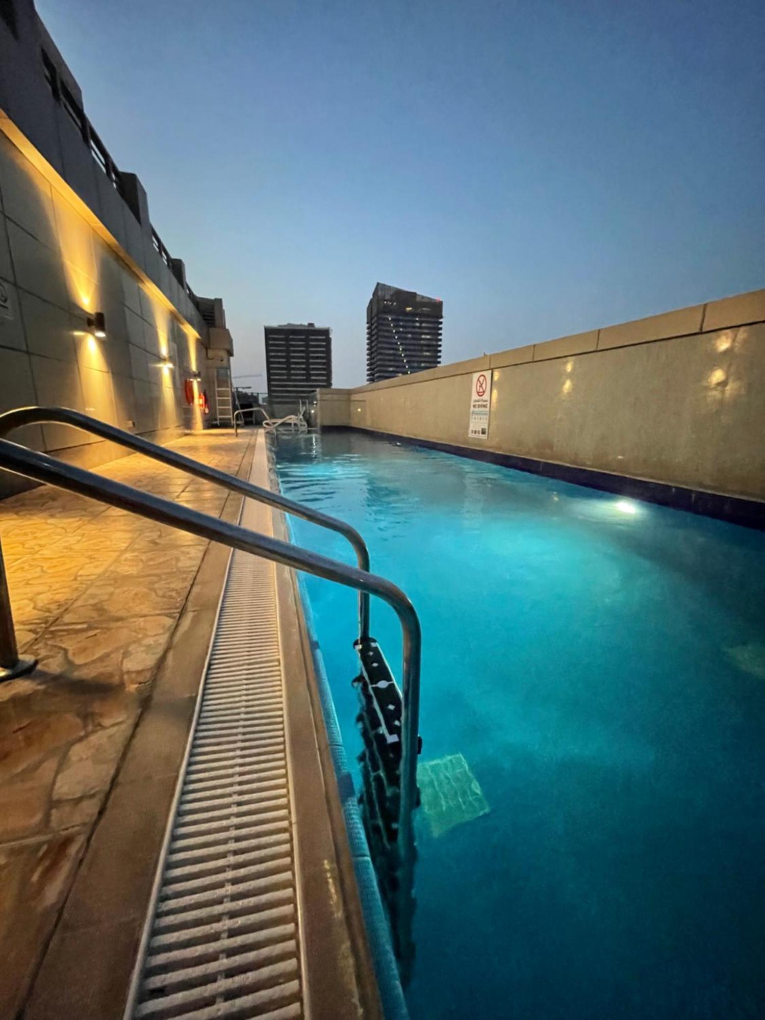 Great View, Dubai Sportcity, Parking Included, Nice Apartments المظهر الخارجي الصورة