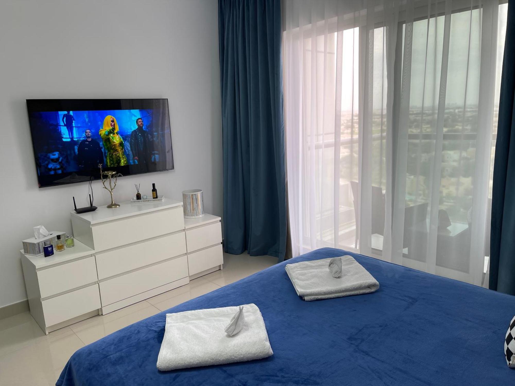 Great View, Dubai Sportcity, Parking Included, Nice Apartments الغرفة الصورة